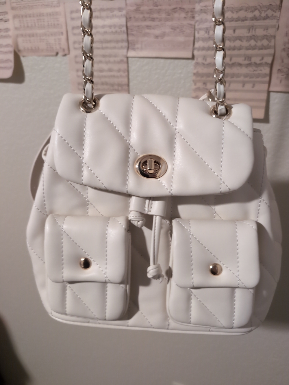 NWOT Cluci Off-White Quilted Chain-Handle Backpack